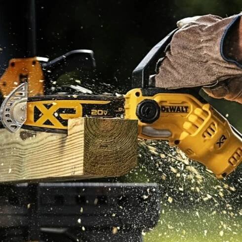 DeWALT DCMPS520N aku řetězová prořezávací pila 20cm 18V XR bez aku