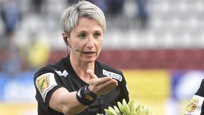Ocenění pro českou sudí! Adámkovou zvolila federace IFFHS druhou nejlepší rozhodčí světa