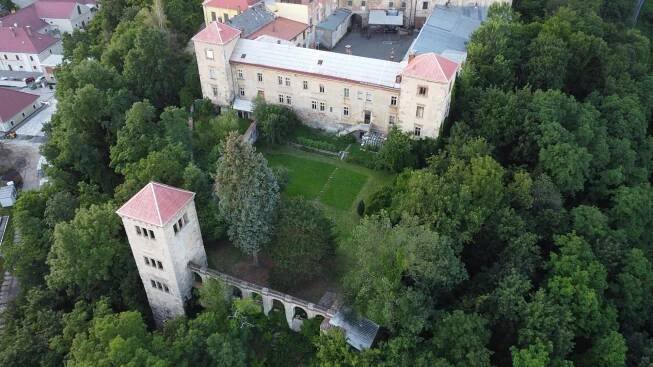Photos • Monastery in Klášter Hradiště nad Jizerou (Chateau) • Mapy.com