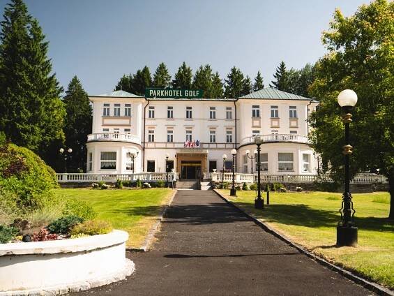 Parkhotel Golf 4*