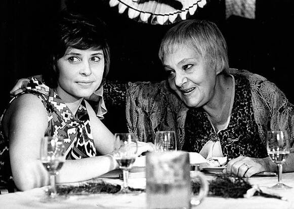 Zlatá svatba - Z filmu - Blanka Lormanová, Jiřina Šejbalová