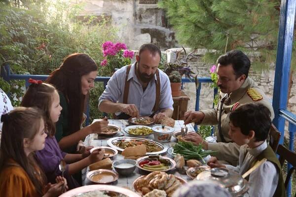 Vatanım Sensin - Season 1 - Episode 1 - Z filmu - Halit Ergenç, Onur Saylak