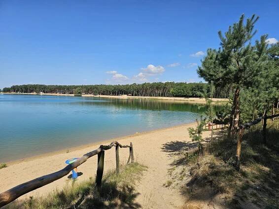 Unplugged Jezero Lhota - Houbyzle rock