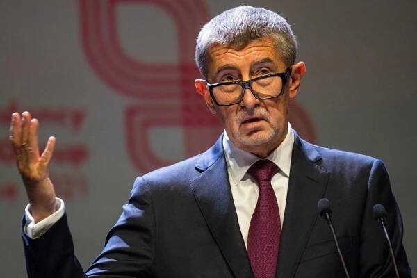 Syn Andreje Babiše je pořádný fešák: Dvacetiletý sympaťák by se klidně mohl živit modelingem. Podívejte