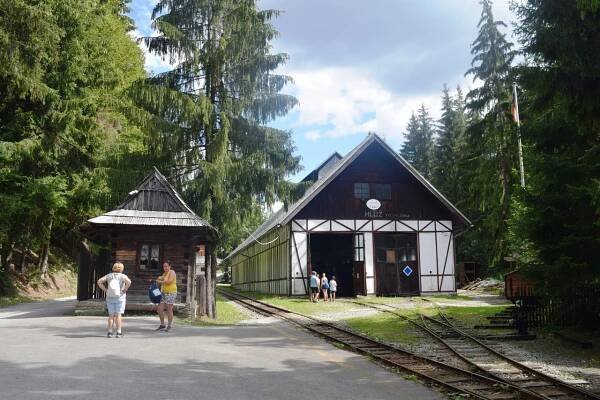 NÁVRATY | Na návšteve Kysucko-Oravskej lesnej železnice II | © www.veterany.eu 2006 - 2025 - Magazín o veteránoch a histórii