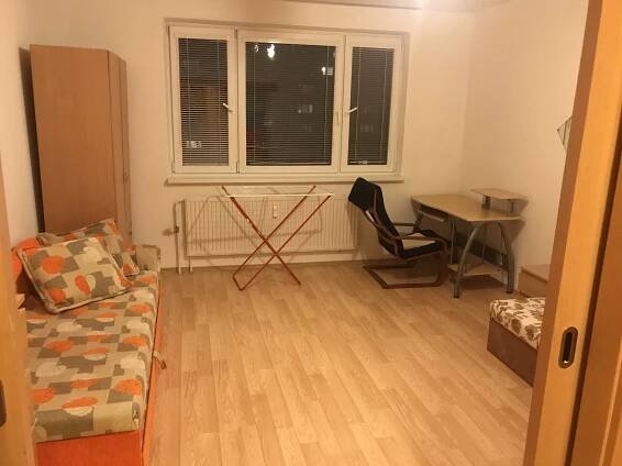 Spolubyvanie – roommate - podnájom, lacný prenájom bytov, izby – room