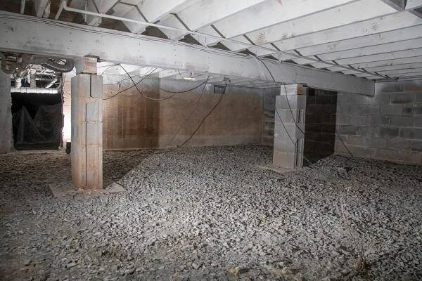 Basement crawl space sans insulation, How To Seal A Crawl Space?
