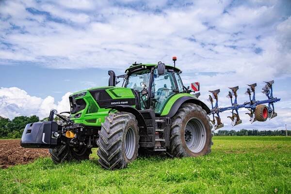 8280 TTV | DEUTZ-FAHR
