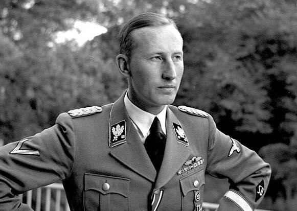 Všestranně nadaný člověk, milovník hudby a masový vrah. Před 120 lety se narodil Reinhard Heydrich