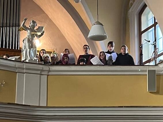 Dětský pěvecký sbor Primavera koncertoval v Dřevohosticích – Základní umělecká škola Jaroslava Kvapila Brno