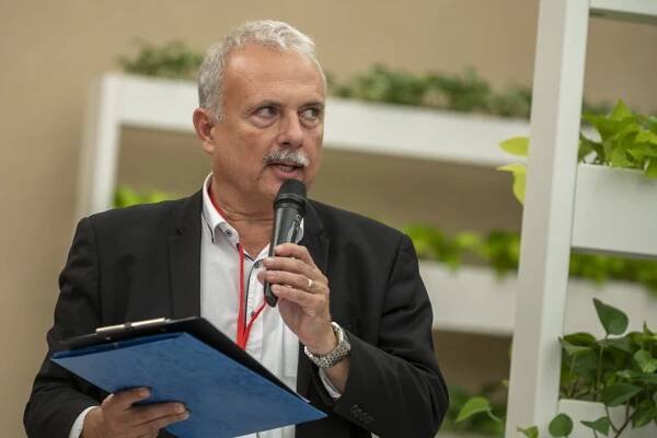 Proč by tu průmysl zůstával, když se neustále mění legislativní pravidla a energie je neuvěřitelně drahá? - ČAObH