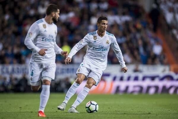 Here Are the 10 Best Wingers in the World