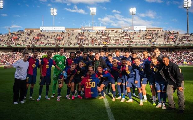 250 Barça appearances for Frenkie de Jong