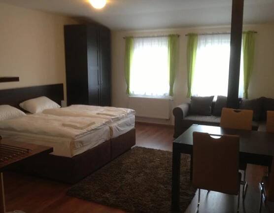 Motel R10