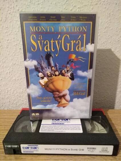 VHS kazeta / Monty Python a Svatý Grál