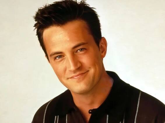 Matthew Perry - Chandler - Far Out Magazine - Alamy
