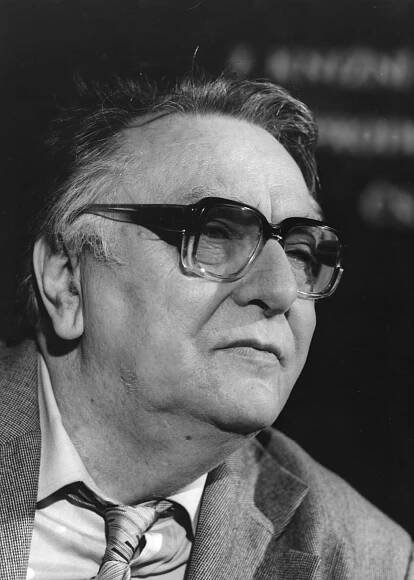 Robert Vrchota zemřel ve věku 73 let. Od jeho narození 13. ledna uplynulo 104 let.