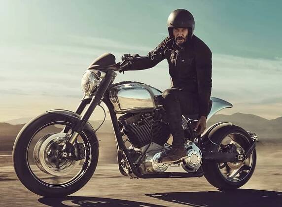 17 Celebrities who ride bikes - Motorcycle App CryptoMoto