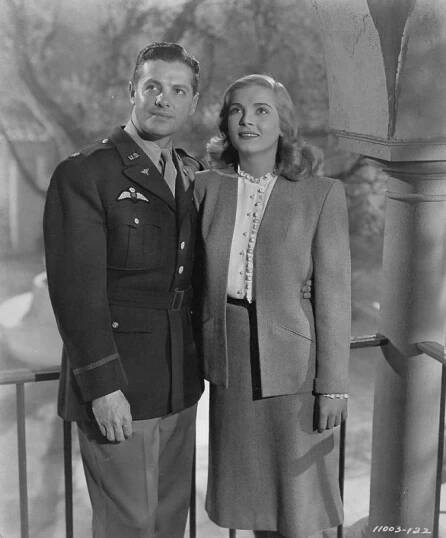 You Came Along - Z filmu - Robert Cummings, Lizabeth Scott