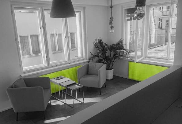 ArchiHUB | Pronájem stolu, kanceláře nebo zasedačky na Puškinově náměstí v Praze 6 - Bubenči.