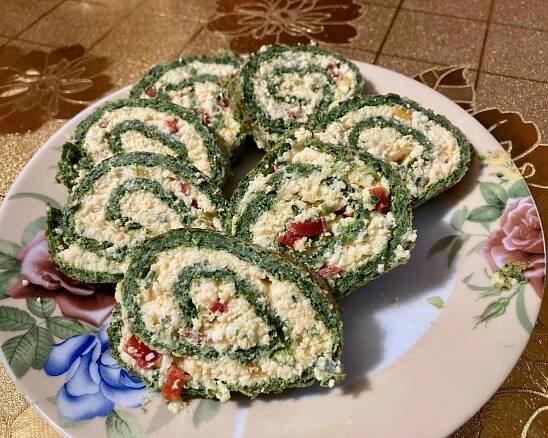 Špenátovo-syrová roláda (recept)
