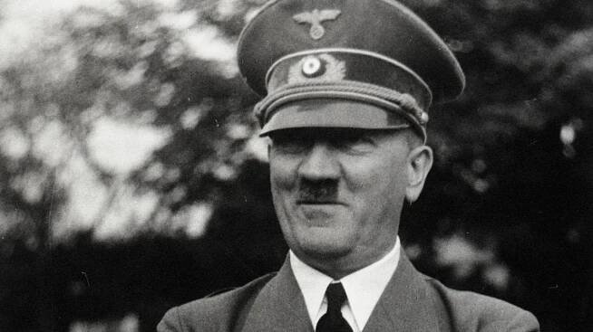 Na polštář mu vyšila hákový kříž, on jí dal Mein Kampf. Maria tvrdě doplatila na vztah s Hitlerem - Médium.cz