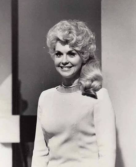 Donna Douglas - Wikipedia
