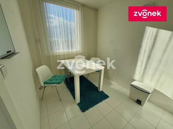 Prodej bytu 1+1 33 m², Česká, Zlín