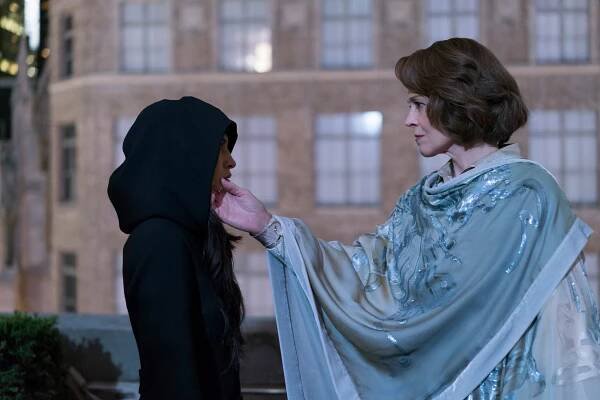Sigourney Weaver Film And TV Career In Pictures