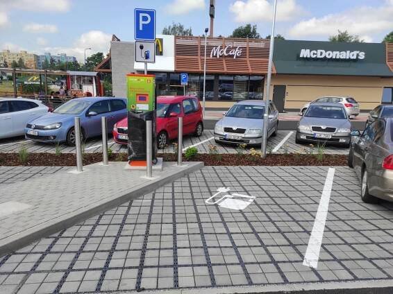 McDonald's, Jindřichův Hradec - ECORASTER.cz