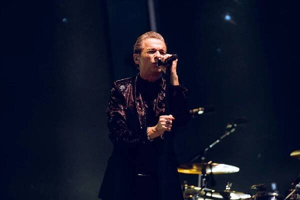 Poprvé v Praze bez Andrew Fletchera. Depeche Mode přivezli do Česka svou největší show