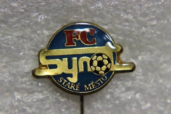 ODZNAK SPORT FOTBAL FC SYNOT STARÉ MĚSTO.