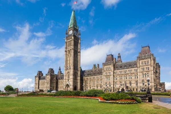 Ottawa: „Washington severu“ s majestátním Parlamentem a nejlepšími kanadskými muzei | Magazín Radynacestu.cz