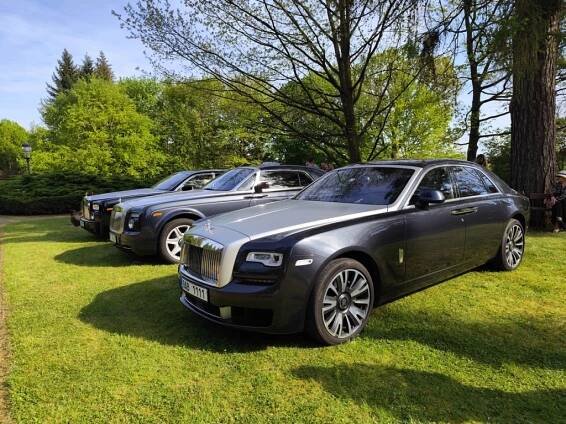 Jarní vyjíždka na zámek Lnáře 4. 5. 2024 -Rolls-Royce & Bentley Club ČR 