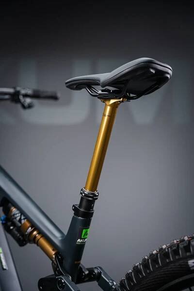 Cube Stereo Hybrid ONE44 HPC AT 800 - Carbon ́n ́gold - 29"