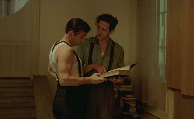 Alessandro Nivola, Adrien Brody - Brutalista - Z filmu