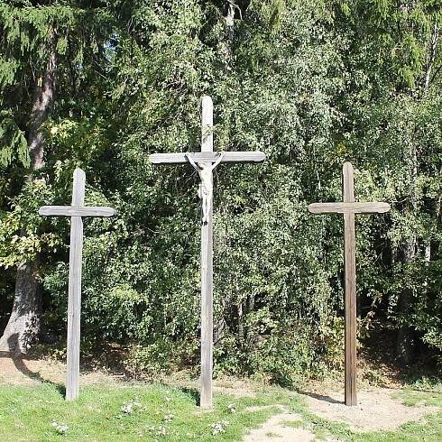 Devět křížů: Legenda o nešťastné lásce je opředena nejasnostmi