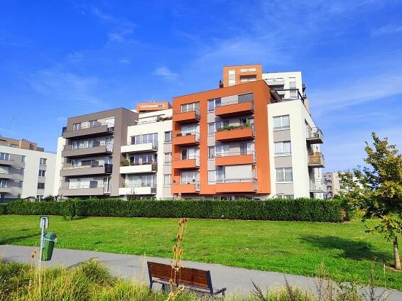 Prodej bytu 1+kk 36 m2 Štanderova, Praha 9 - Letňany – QARA