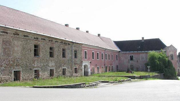 Opraví zámek ve Včelnici?