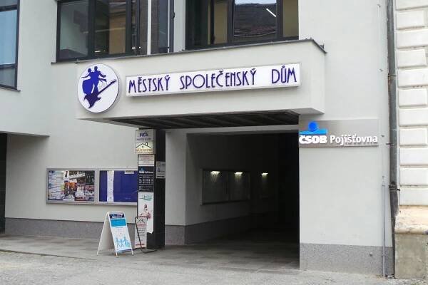 Městský společenský dům v Kolíně foto 1