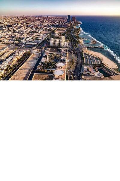 Luftbild der Stadt Dschidda, an der Küste gelegen. - Aerial view of the city of Jeddah, situated on the coast.  © sainuddeen/stock.adobe.com