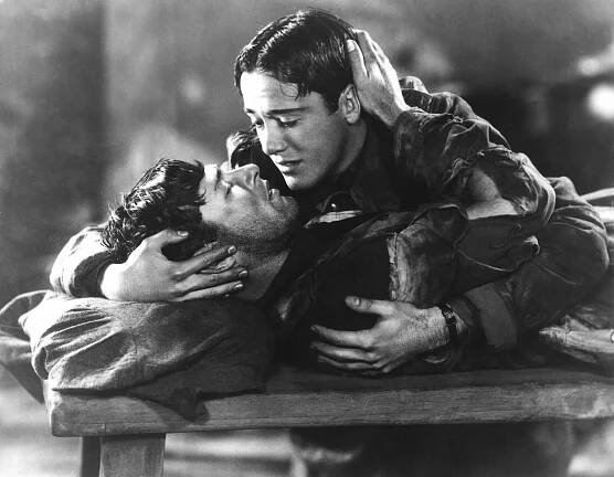 WINGS, from left: Richard Arlen, Buddy Rogers, 1927