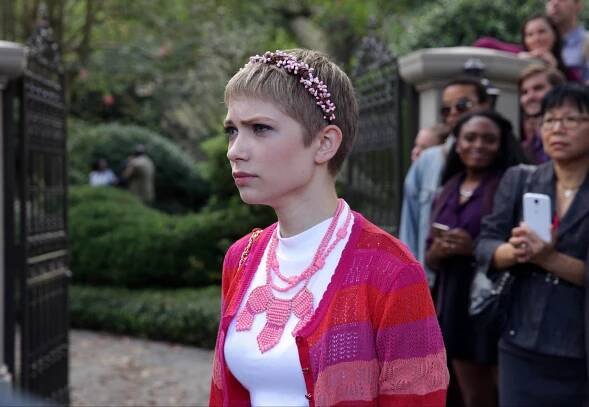 Scream Queens - Beware of Young Girls (S01E07) (2015) | Tvůrci | ČSFD.cz