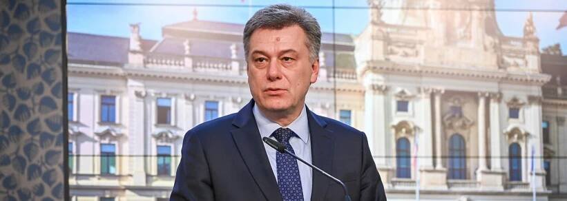 Vysvětlujeme bitcoinovou kauzu, která otřásla českou politikou: Ministr přijal miliardu od bývalého zločince