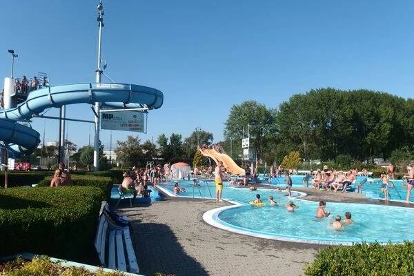Letní koupaliště Hustopeče foto 1