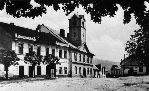 Strážov - Města a městečka
