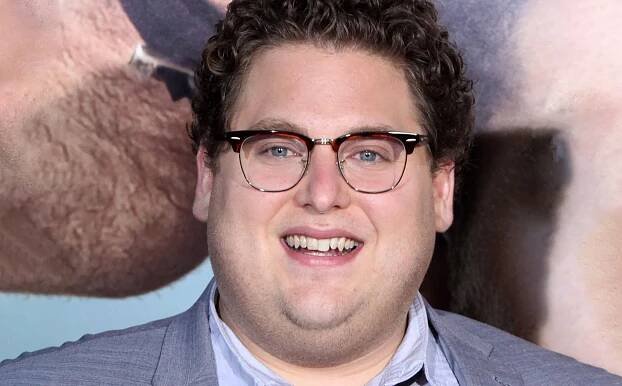 Kost a kůže. Herec Jonah Hill zaskočil fanoušky svým ohromným úbytkem na váze