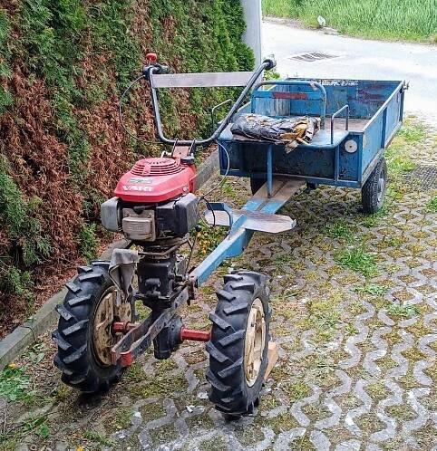 Vari Honda 5,5 HP včetně vozíku a příslušenství