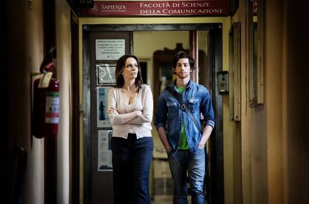 Francesca Neri, Moise Curia - La nostra quarantena - Z filmu