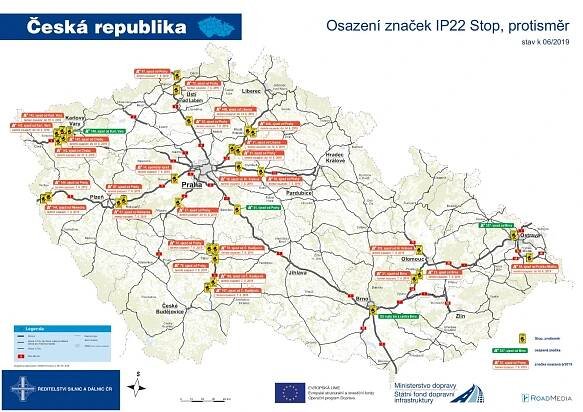 Řidiče děsilo na dálnici v protisměru další auto. Víte, co v takovém případě dělat?